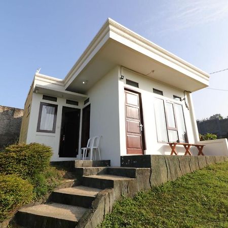 Lembur Incu Syariah Villa & Resto Lembang Eksteriør billede
