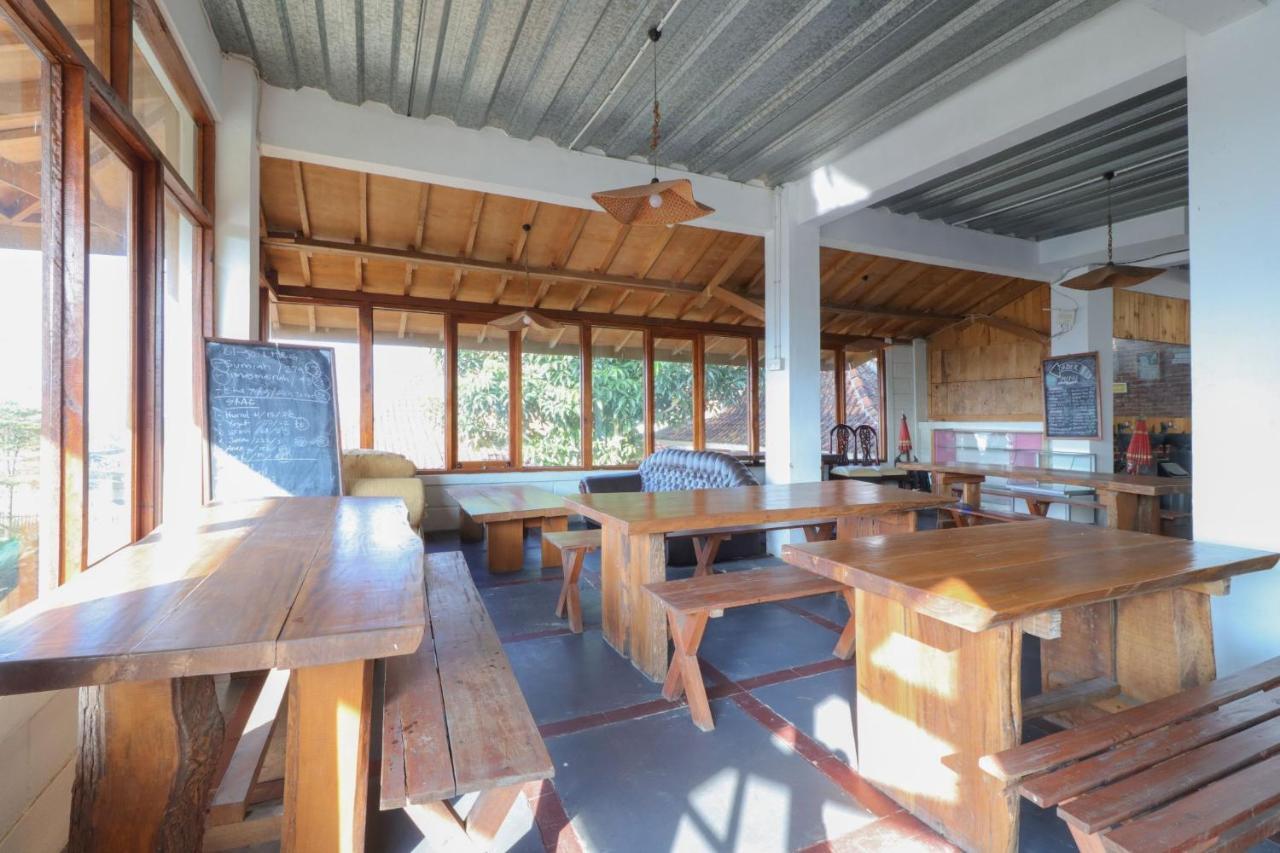 Lembur Incu Syariah Villa & Resto Lembang Eksteriør billede