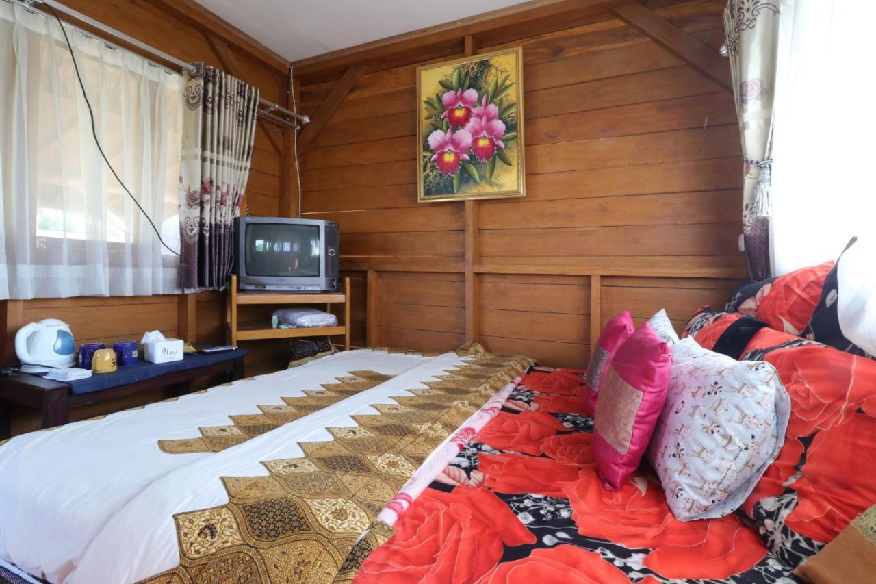 Lembur Incu Syariah Villa & Resto Lembang Eksteriør billede