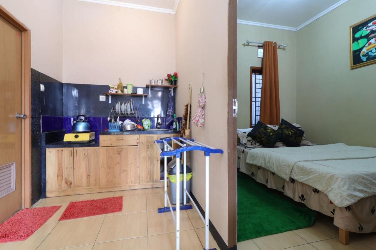 Lembur Incu Syariah Villa & Resto Lembang Eksteriør billede
